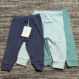 Cloud Island Kids' Navy and Light Blue Joggers 3 pieces Size 12M